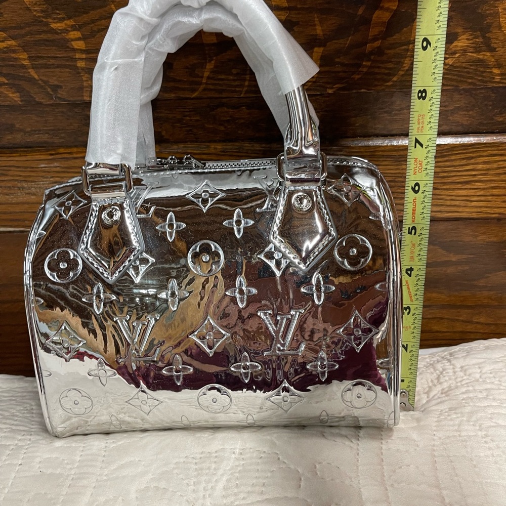 Louis Vuitton Silver Speedy 20 Women's Bag - Picture 3 of 5